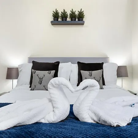 Appartamento Flat In The Heart Of Holland Park Londra Esterno foto