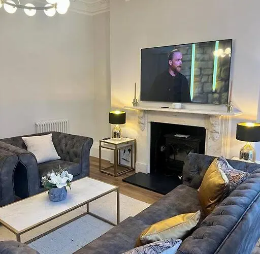 Flat In The Heart Of Holland Park